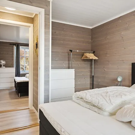Akselhuset-koselig Hus Rett Ovenfor Kaikanten Midt I Lofoten Casa de Férias