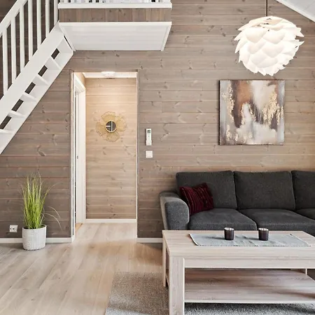 度假居 Akselhuset-koselig Hus Rett Ovenfor Kaikanten Midt I Lofoten