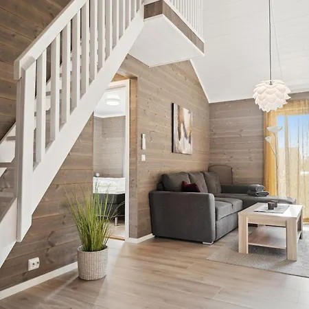 Akselhuset-koselig Hus Rett Ovenfor Kaikanten Midt I Lofoten * Sennesvik