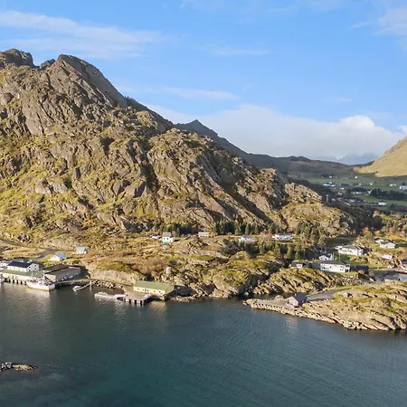 Akselhuset-koselig Hus Rett Ovenfor Kaikanten Midt I Lofoten * Sennesvik