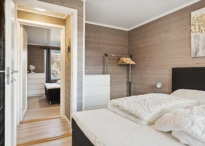 Akselhuset-koselig Hus Rett Ovenfor Kaikanten Midt I Lofoten Ferienhaus