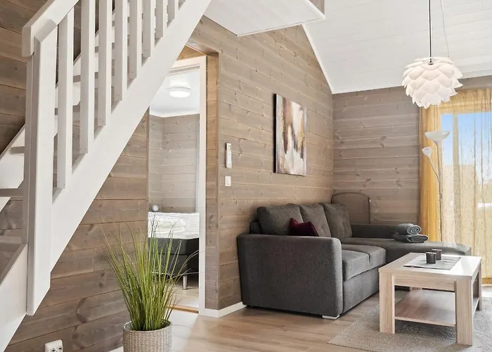 Akselhuset-koselig Hus Rett Ovenfor Kaikanten Midt I Lofoten * Sennesvik