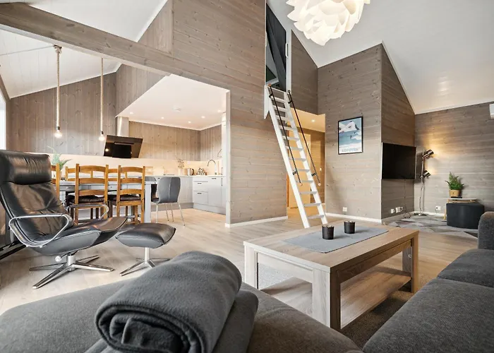 Akselhuset-koselig Hus Rett Ovenfor Kaikanten Midt I Lofoten Ferienhaus *