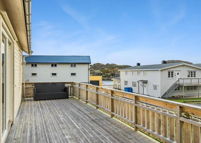 Ferienhaus Akselhuset-koselig Hus Rett Ovenfor Kaikanten Midt I Lofoten