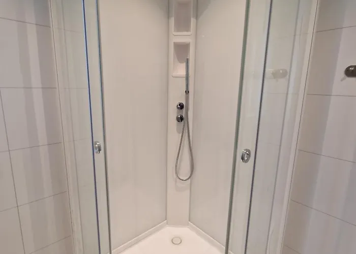 Akselhuset-koselig Hus Rett Ovenfor Kaikanten Midt I Lofoten *